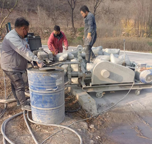 图木舒克路面下沉注浆